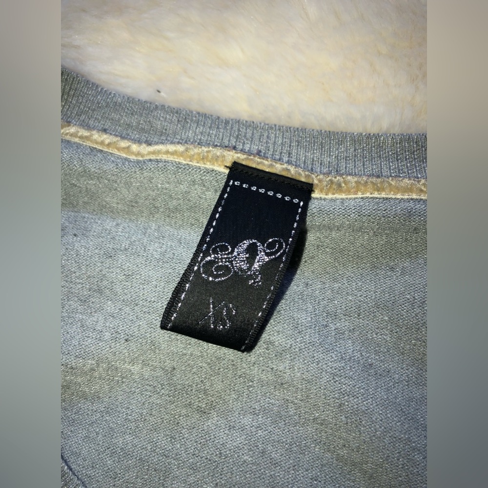 Sweater - Picture 7 of 8